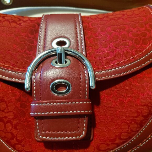 Coach Rare Collectible Vintage Red Y2K Signature Soho Shoulder Bag - Picture 7 of 7